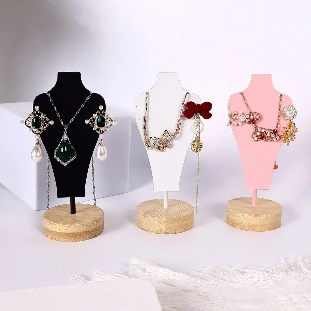 Modern Metal & Wood Jewelry Display Stand , Stylish Home Decor & Boutique Storage Solution