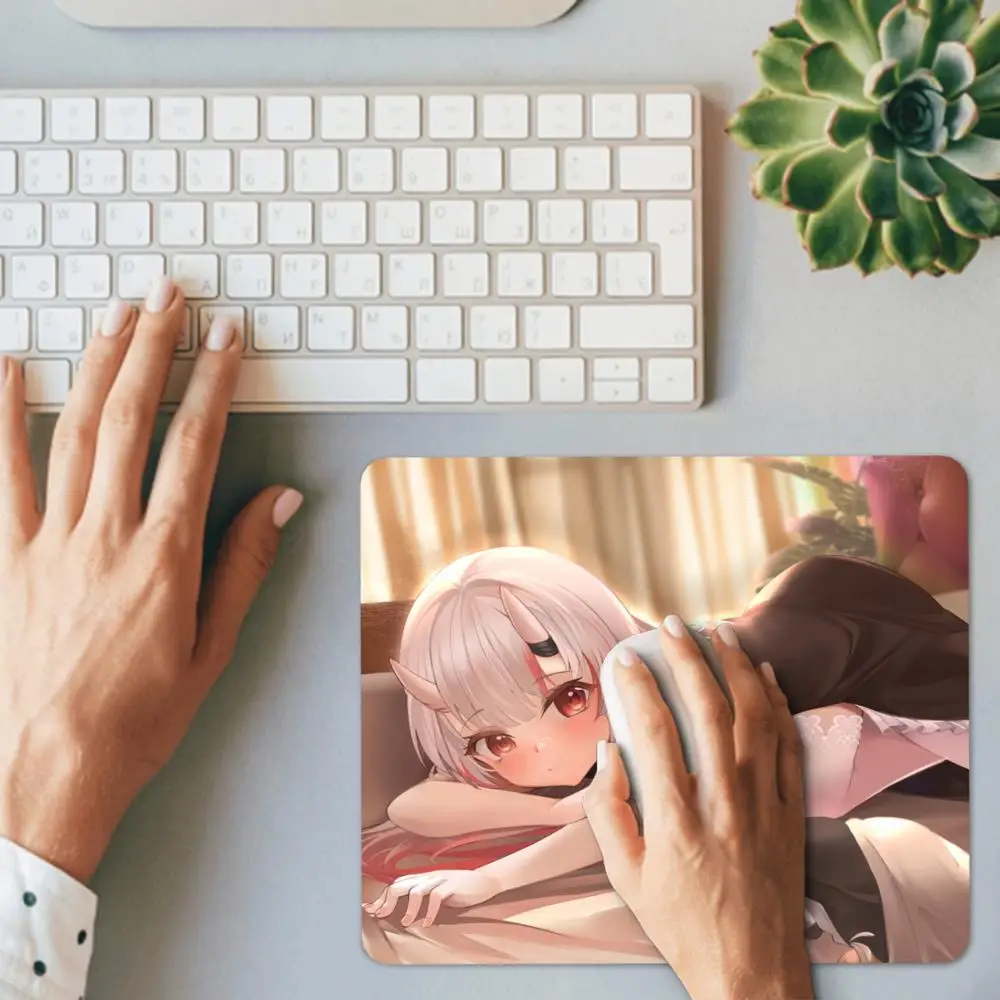 أنيمي الظاهري فتاة YouTuber Nakiri Ayame ماوس الوسادة 50X50 مربع الكمبيوتر مكتب ألعاب الجدول حصيرة صغيرة المطاط المضادة للانزلاق ماوس