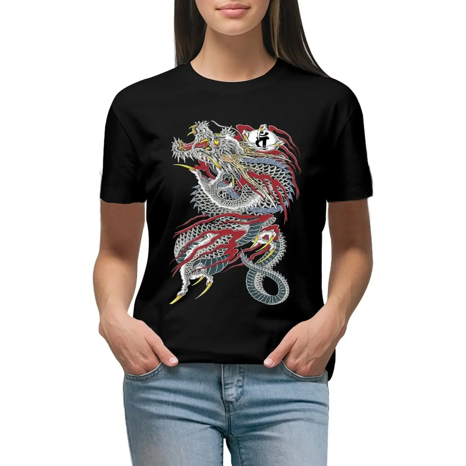 

Kiryu Kazuma - Dragon of Dojima (Yakuza) T-Shirt customs vintage clothes anime clothes graphics Women t shirt