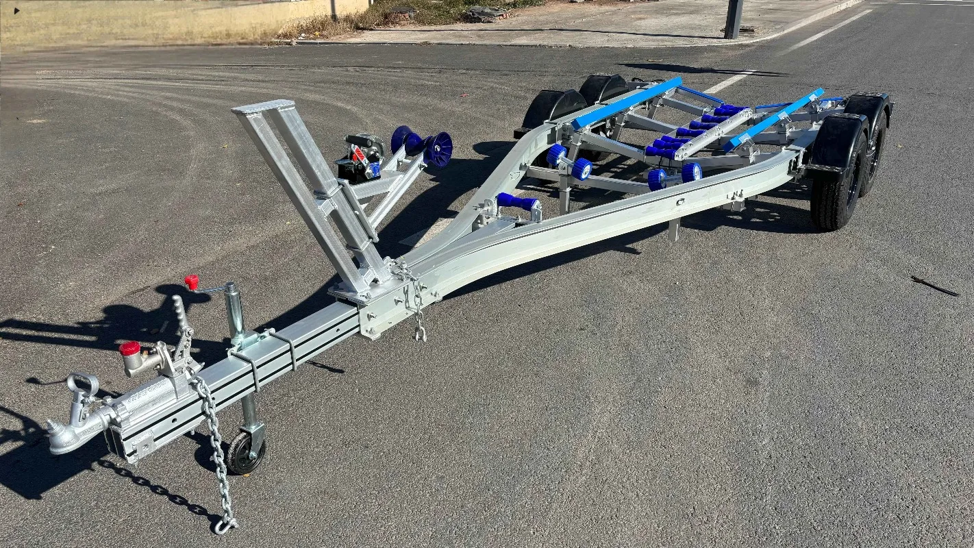 Tandem Axle 5.9m Aluminum Boat Trailer With Hydraulic Brakes for Sale