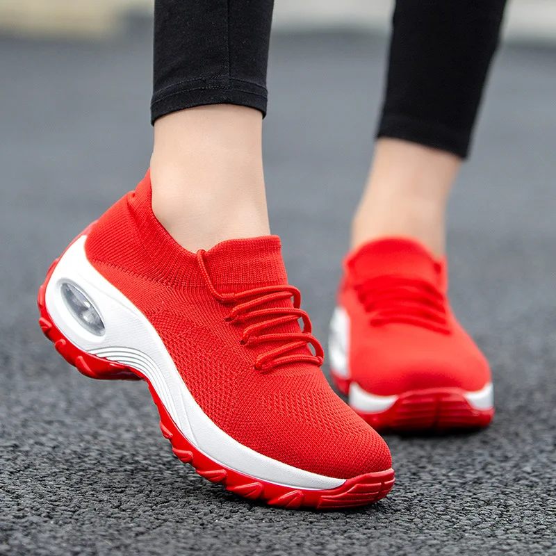 Scarpe da passeggio da donna rosse supporto per arco Sneakers Casual scarpe da corsa con cuscino d'aria scarpe da ginnastica traspiranti scarpe sportive resistenti all'usura