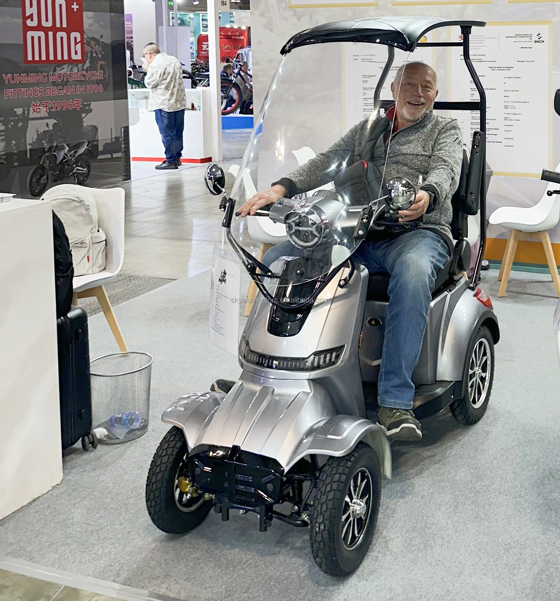 EU Warehouse Outdoor Four Wheel Scooters with Roof for Seniors with EEC COC Certified Ready to Ship 1000W 60V20Ah
