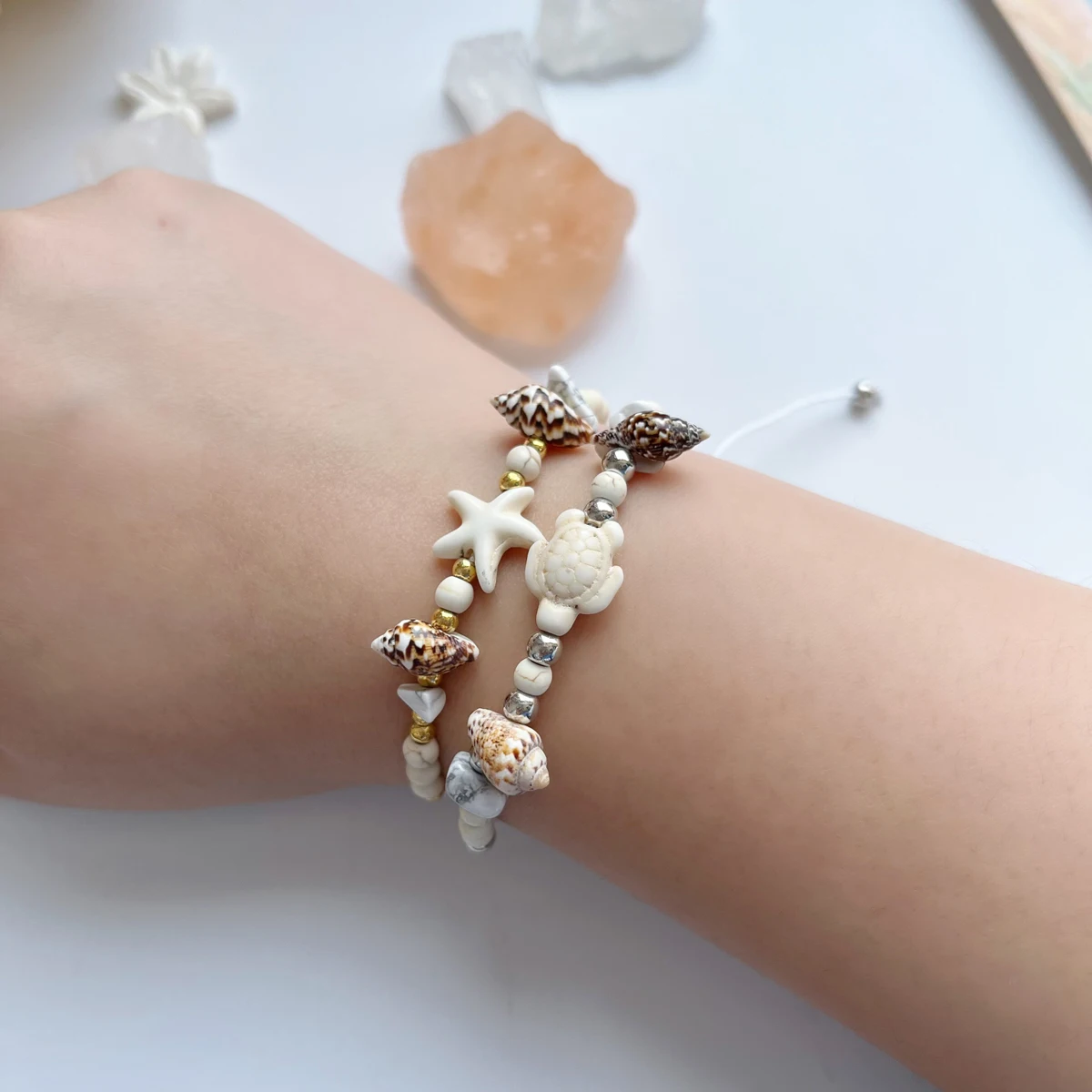 12 Piece Set Of White Turquoise Sea Turtle Starfish Conch Bead Bracelet Fashionable Summer Beach Party Bracelet