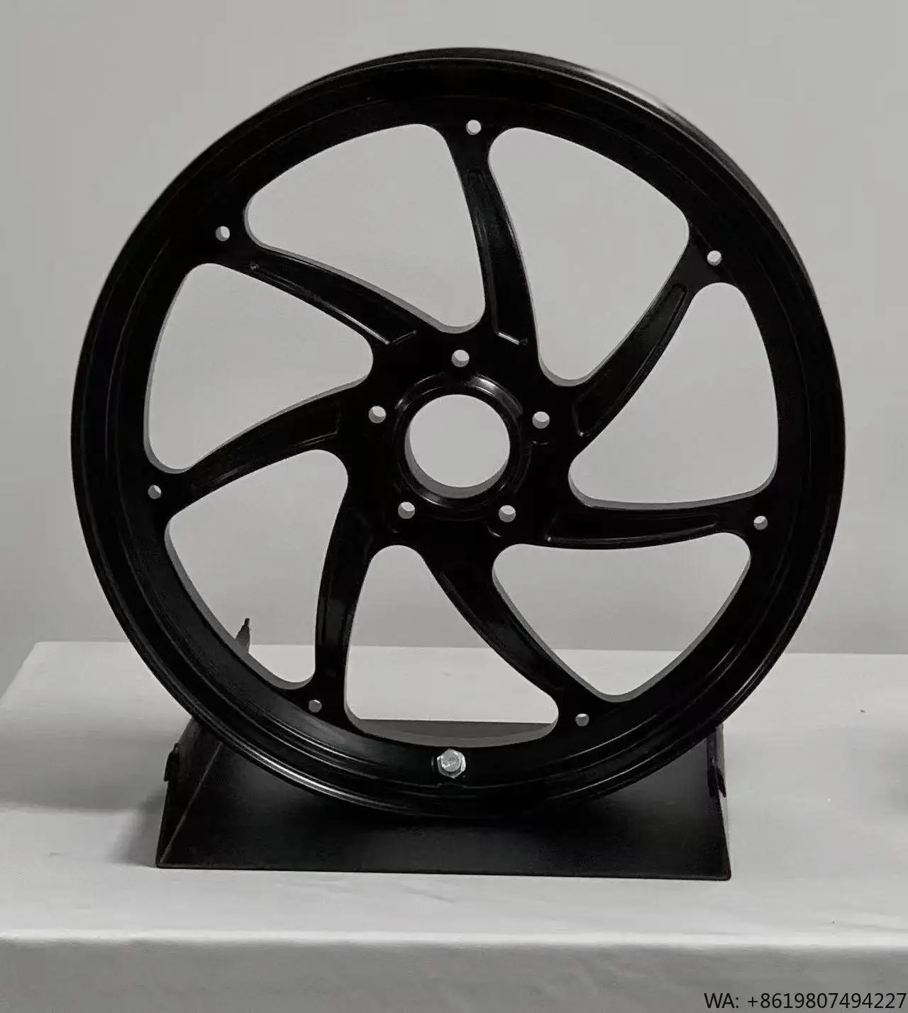 

Suitable for Modified Forged Wheel Hub Made in China Forged Aluminium Alloy T6 6061 Motorcycle Hub Wheel