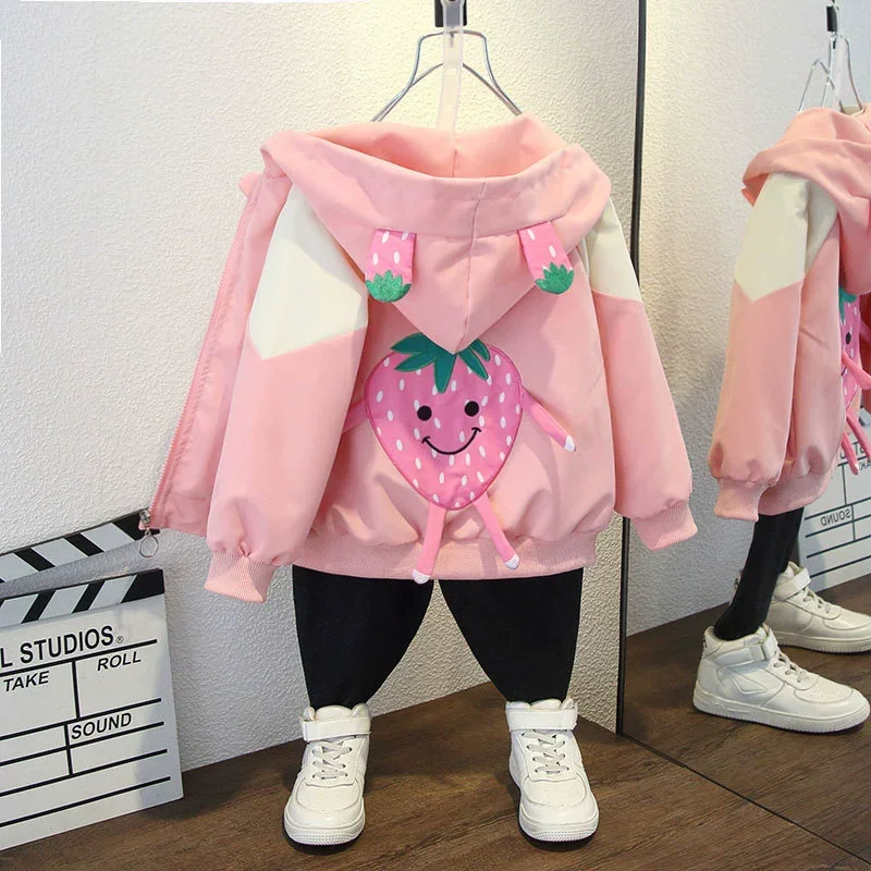 1 2 3 4 5 6 Years Spring Baby Girls Jacket Cute Strawberry Princess Windbreaker Hooded Zipper Autumn Girls Outerwear Kid Clothes