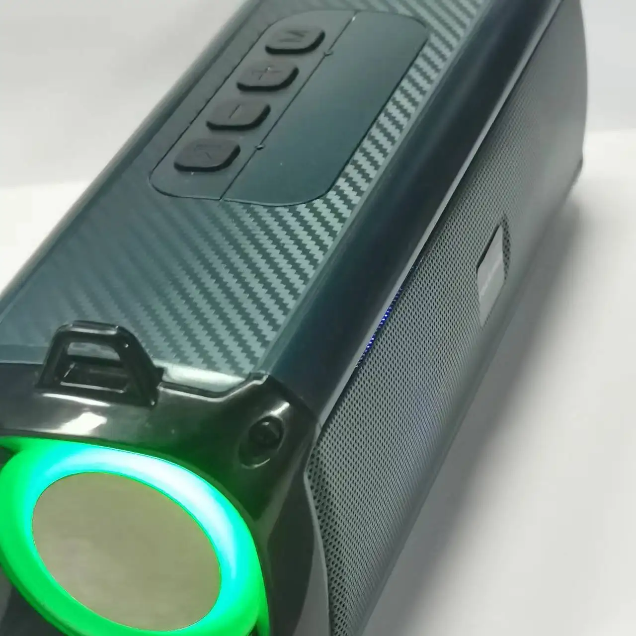 مكبر صوت بلوتوث محمول صغير Rockmia ، ضوء led rgb ، صوت لاسلكي ، tf udisk مع أحزمة كتف