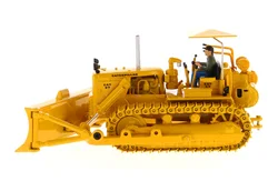 New DM  1:50 CAT D7C Track Type Tractor Vintage Series by Diecast Masters 85577