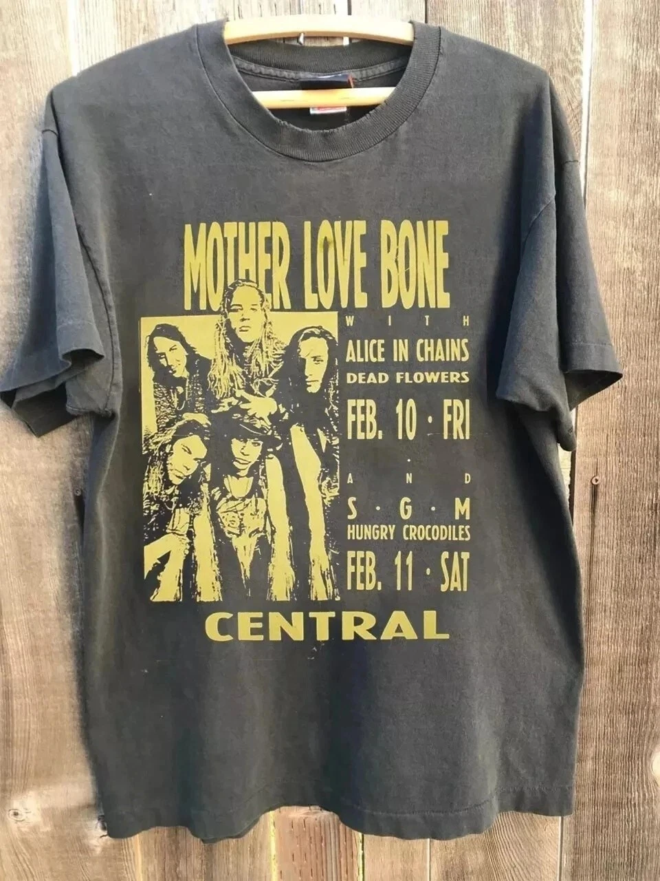 Alice in Chains Mother's Love Bone Live Fun Charcoal Grey Unisex T-shirt Short Sleeve