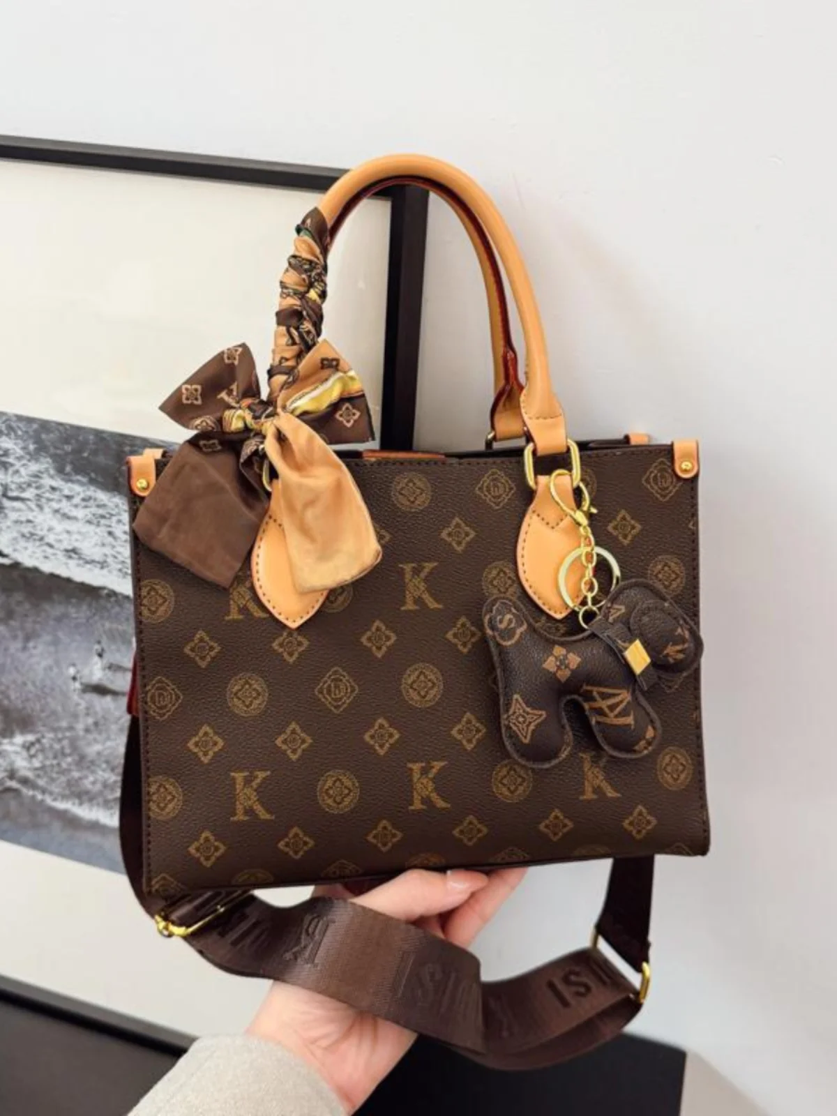 

Ele Retro Women's Handbag 2024 New Faion Commute Small Tote Bag Soft PU Leather Briti Sle Magnetic Clasp Closure