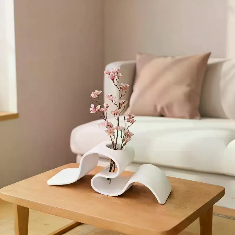 Modern Minimalist Curved 3D Printed Vase Creative Ribbon-Shaped Dried Flower Holder Nordic Style Desktop Decorative Vessel