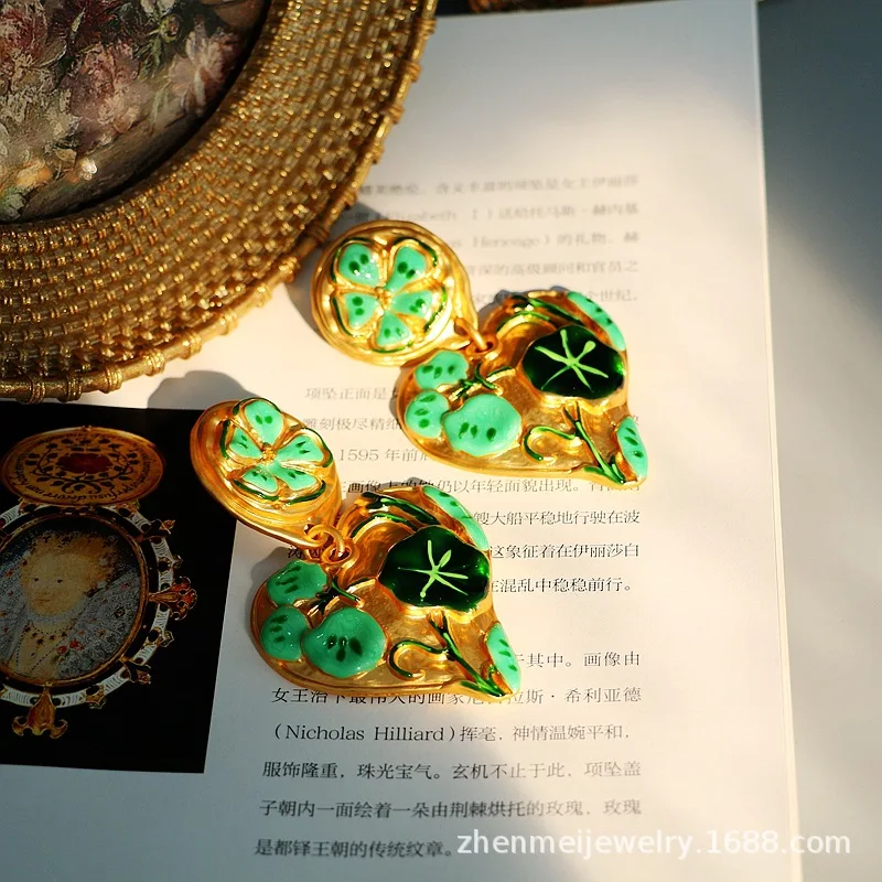 

Средневековые зажимы для ушей «Heavy Love» с ручной резьбой