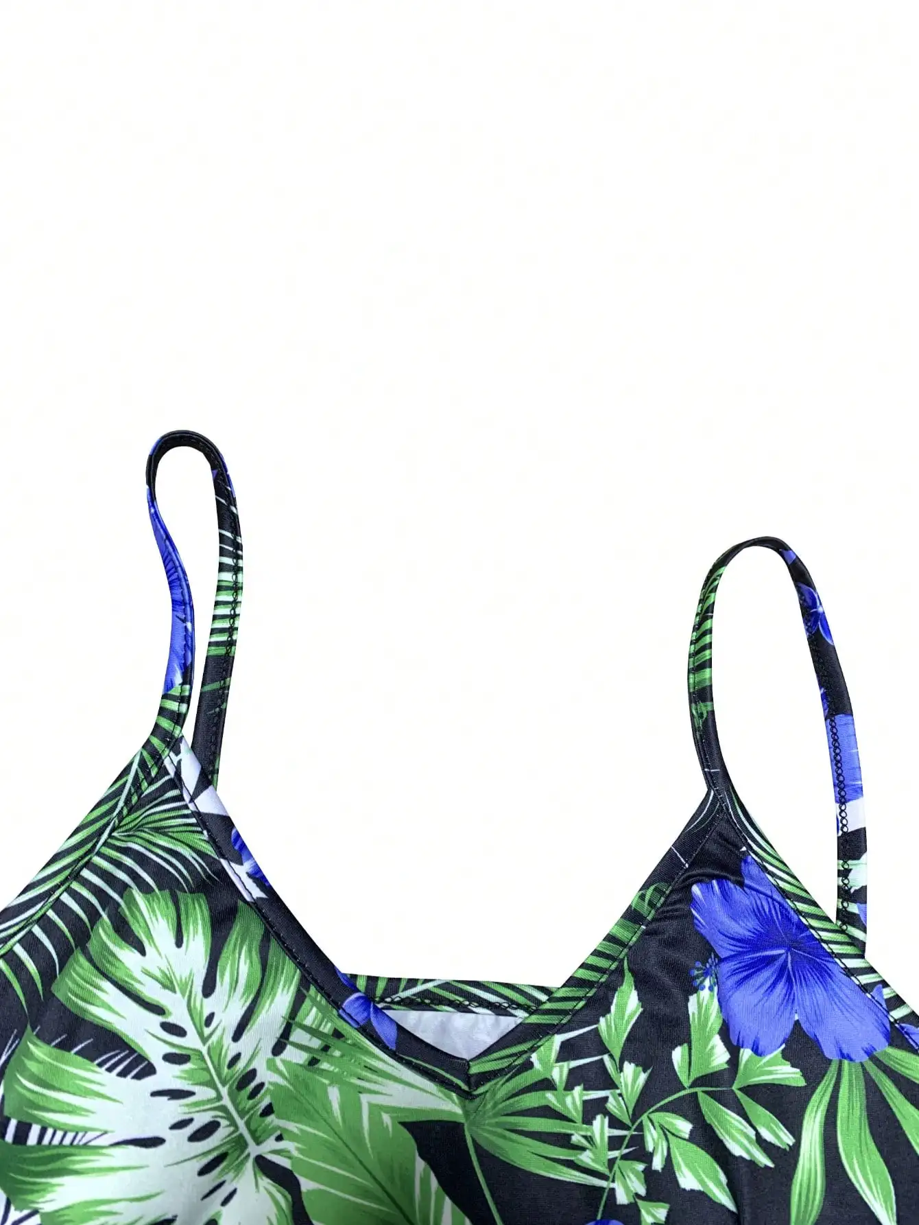 Sommerkleid im Urlaubsstil mit V-Ausschnitt und Spaghettiträgern, Camisole-Kleid für Urlaubsoutfits, Boho-Kleider für Damen im Sommer – Detail 12