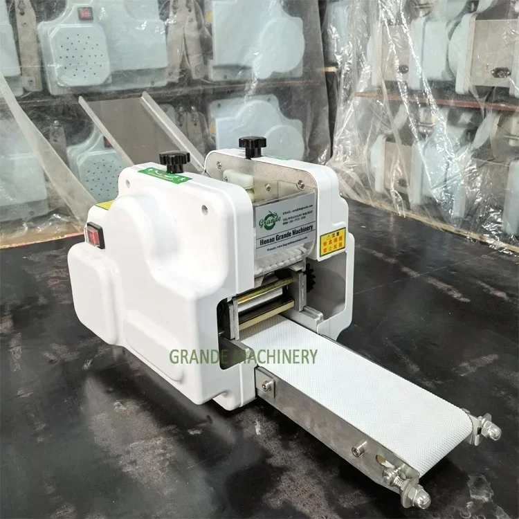 Tabletop Small Grain Product Automatic Papad Momo Empanada Samosa Gyoza Wonton Dumpling Maker Skin Wrapper Making Machine Price