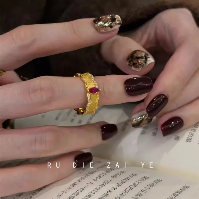 

Винтажное ретро-кольцо с красным цирконием, матовое, с двойным слоем, на цепочке, класса люкс