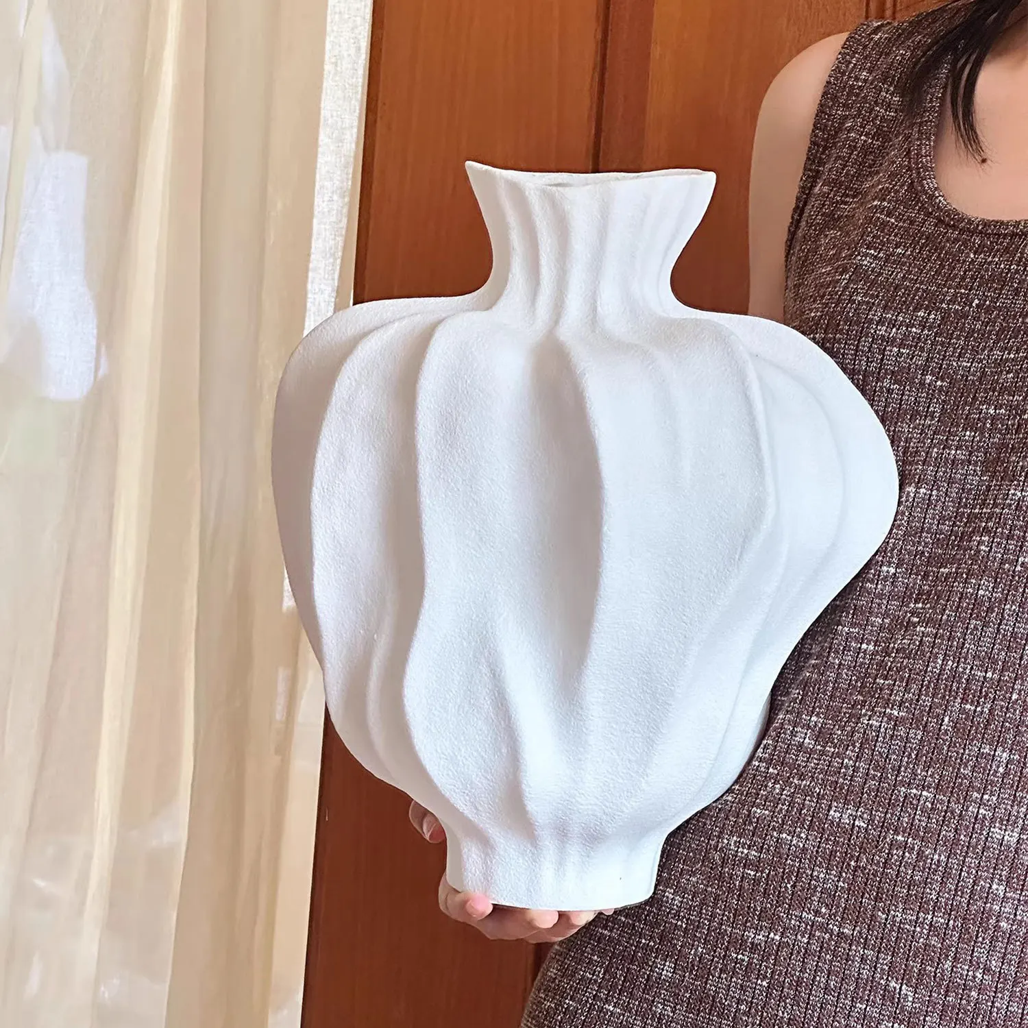 

Керамическая ваза, глиняная посуда ручной работы, горшок, нерегулярные складки, цветочная композиция, украшения, террариум, аксессуары для украшения дома