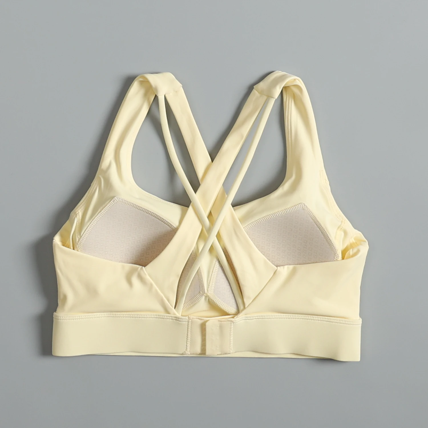 

Thin shoulder straps beautiful back sports bra women's outer wear high-end all-in-one chest pad yoga vest anti-sagging