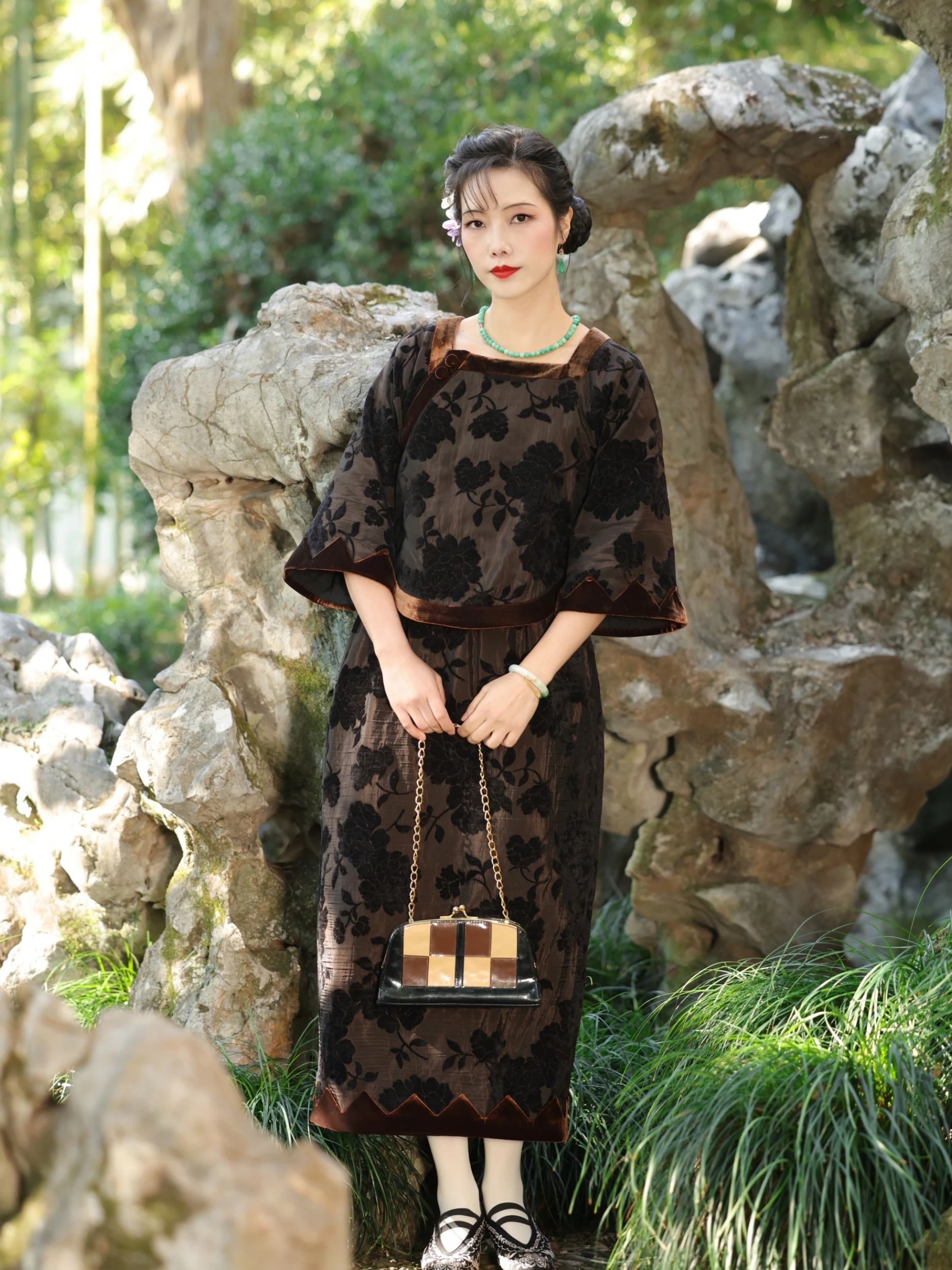 

Оригинальный комплект Ulara ручной работы из бархатного квадратного воротника 920-х годов, топ и юбка f, китайский женский комплект Hanfu, модная зима 2025 г.