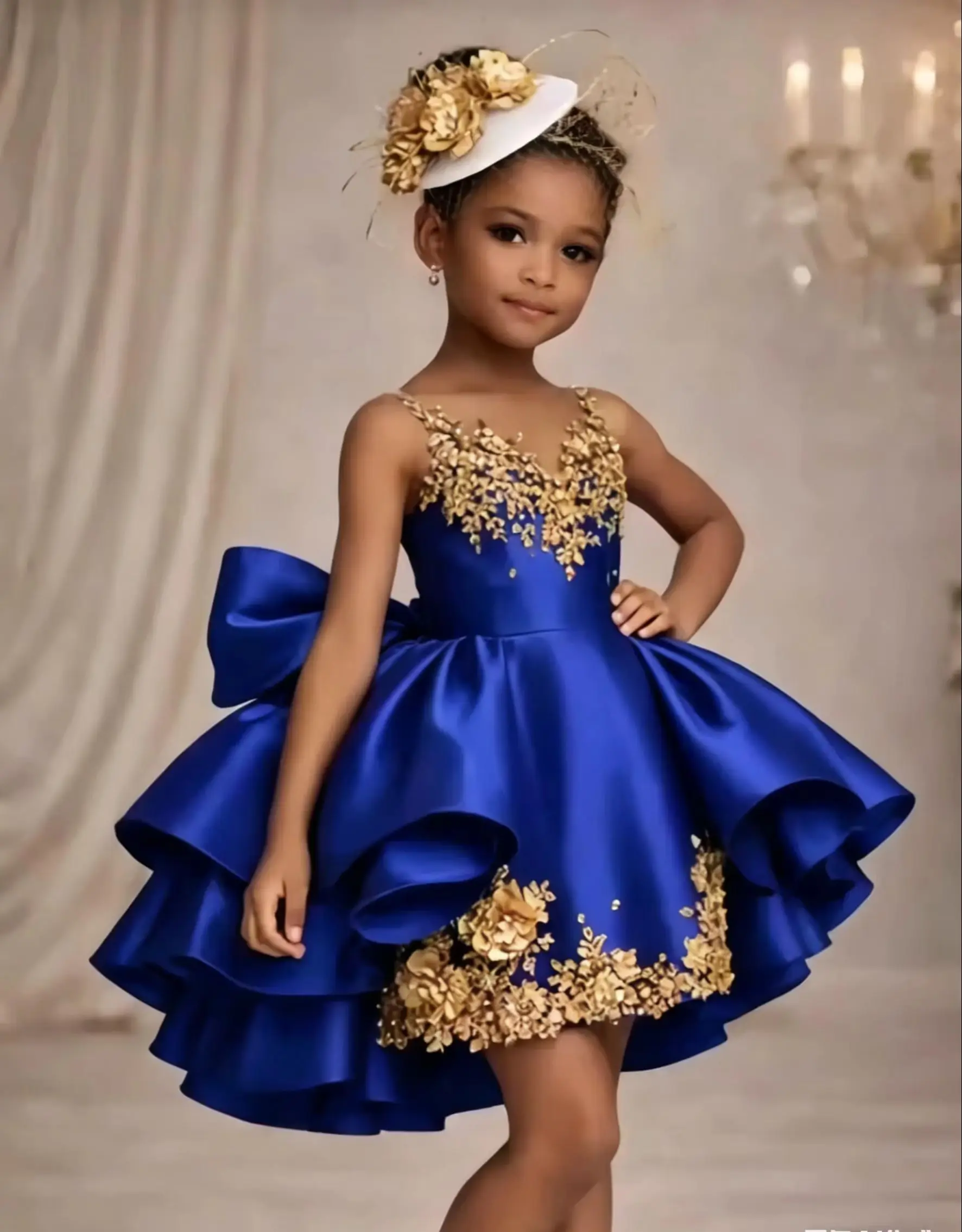 Customized Flower Girl Dresses for Wedding Satin Sleeveless with Bow Lace Applique Knee Lenght Kids First Communion Gowns