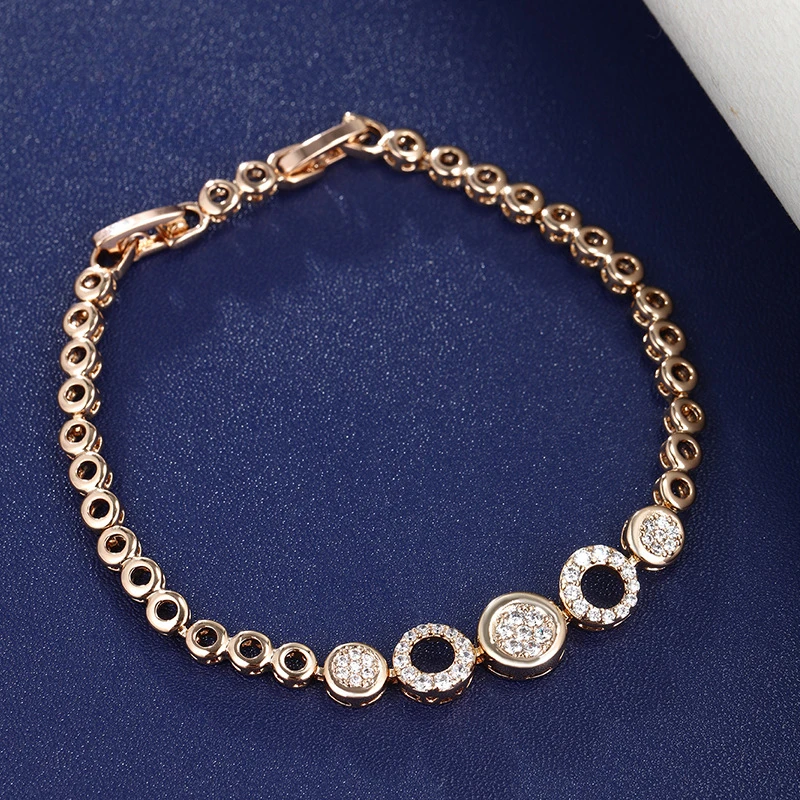 Light luxury style hollowed out circle high-end feel bracelet, female niche fashion bracelet