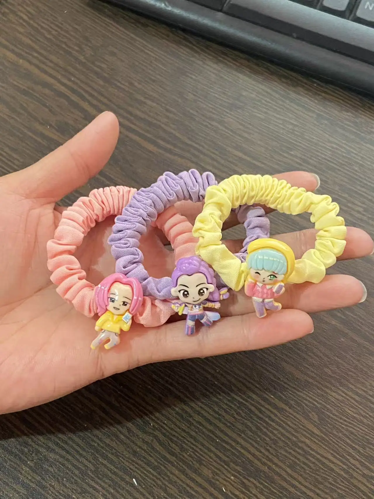 6 قطع من ربطات الشعر الكرتونية شيطان هنتر مجموعة حبال شعر أنيمي لطيفة للنساء، دوائر شعر مرنة كاواي، حوامل ذيل حصان للفتيات بير