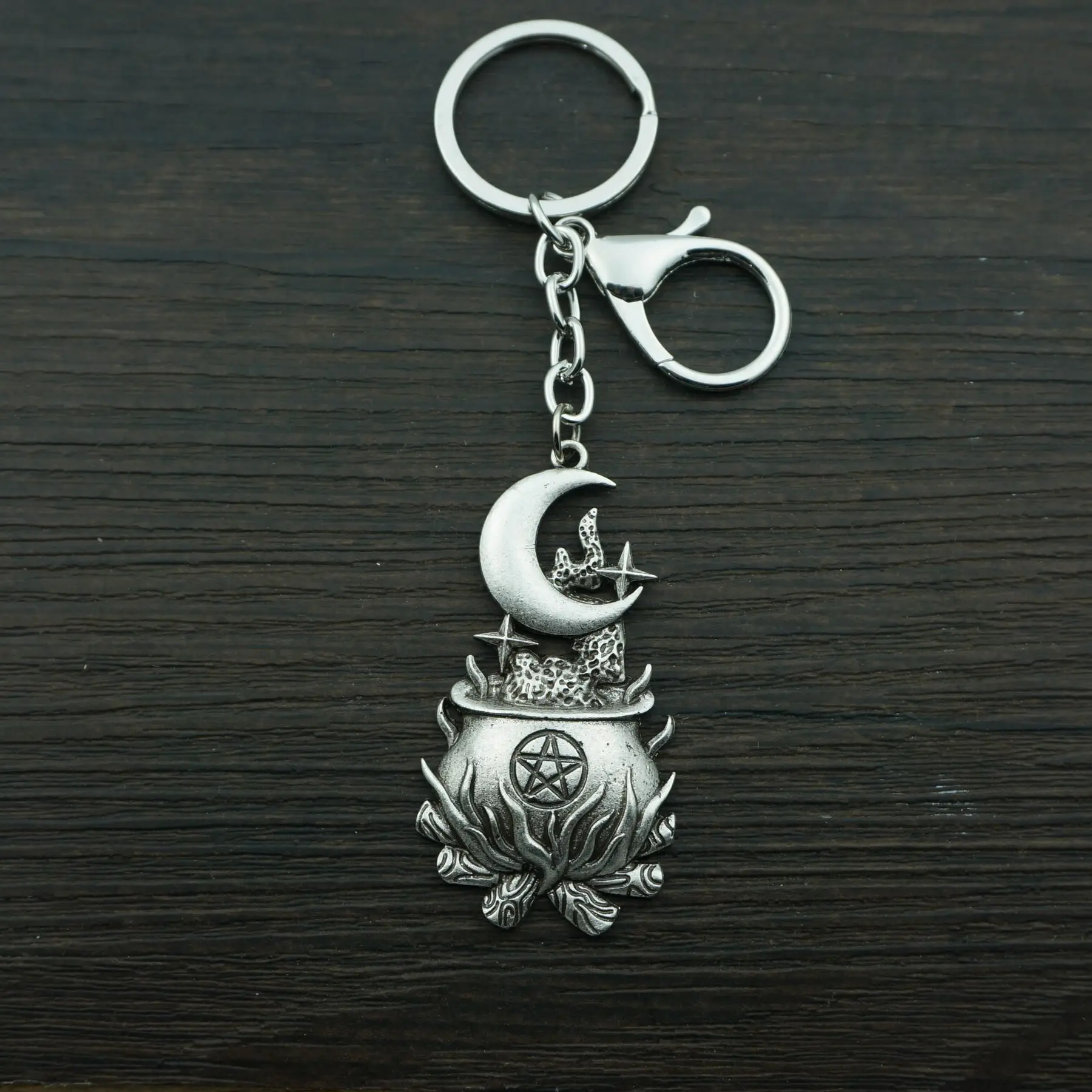 Magic Cauldron Witch Moon Keychain Gothic March Goddess Witch Accessories For Boy Girl