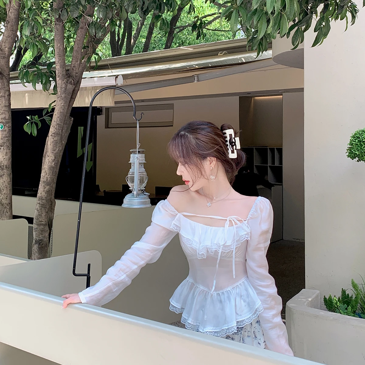 

Летнее женское платье ByYou с одним открытым плечом, кружевной отделкой, облегающее, в корейском стиле, однотонное, с длинным рукавом, для повседневной носки