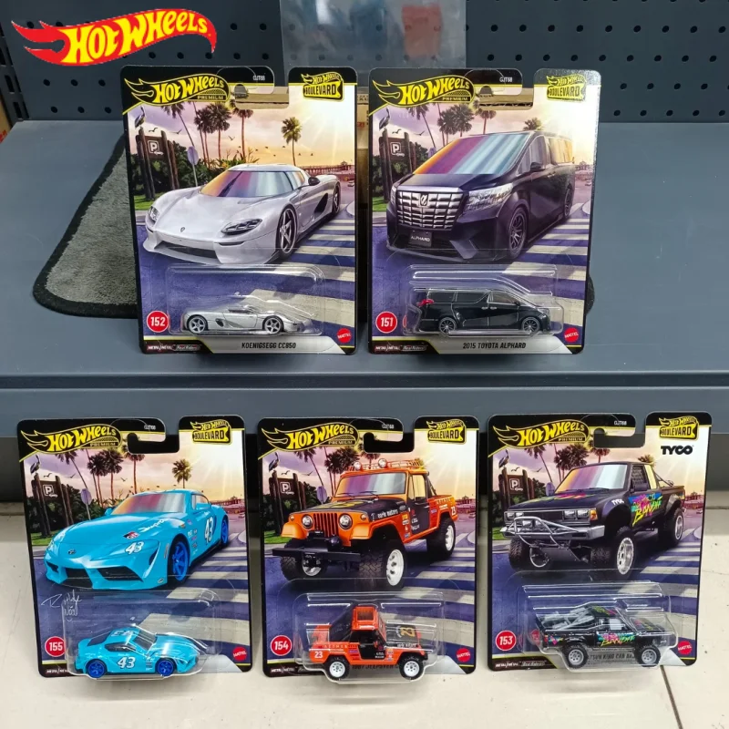 

Hot Wheels GJT68 Boulevard Premium Series Toyota Gr Supra Darsun King Cab Toyota Alphard Jeepster Commando Koenigsegg Car Model