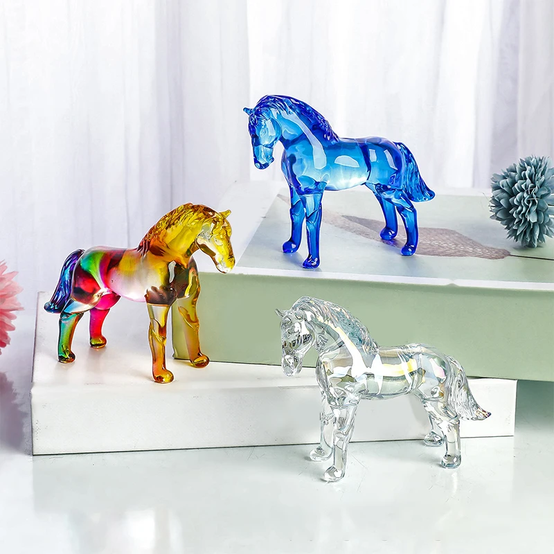 Home Desktop Decoration 2026 Zodiac Horse Statue Feng Shui Collection Crystal Light Luxury Horse Sun Catcher Ornament