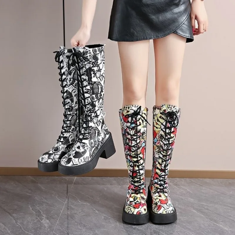 المرأة الكتابة على الجدران منتصف أنبوب الأحذية الجديدة جولة تو الدانتيل كعب سميك الجانب سستة موضة الأحذية الجلدية الطويلة سميكة وحيد تظهر أحذية النساء #1