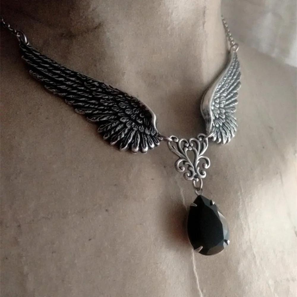 Gothic Punk Ancient Silver Angel Wings Black Water Drop Pendant Necklace for Women Men Charm Choker Chain Jewelry Accessory Gift