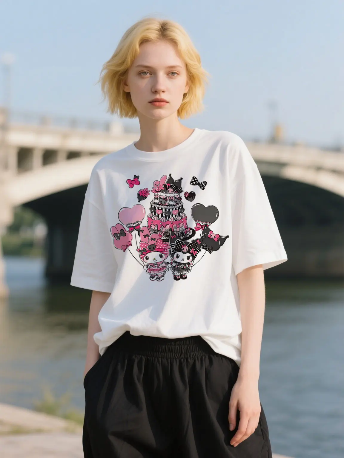 2025 nueva camiseta de manga corta de Hello Kitty para hombres y mujeres, camiseta holgada informal ligera y transpirable de moda de manga corta
