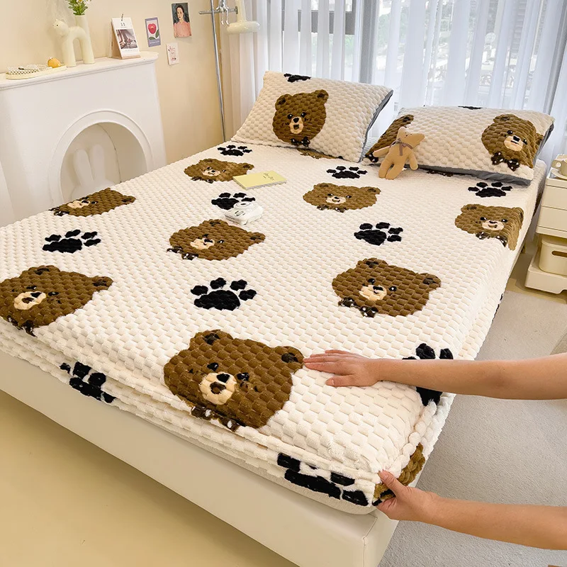 

Winter Thickened Milk Fleece Bedding Set Warm Bed Skirt Cover for Simmons Mattress Solid Color Three Pieces Set with Pillowcases