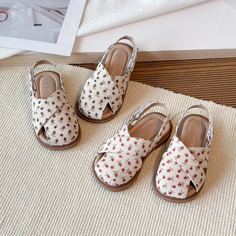 2026 Spring Summer Korean New Style Children's Fashion Sandals Girls' Flower Pattern Baotou Comfortable Soft Soled Flat Shoes