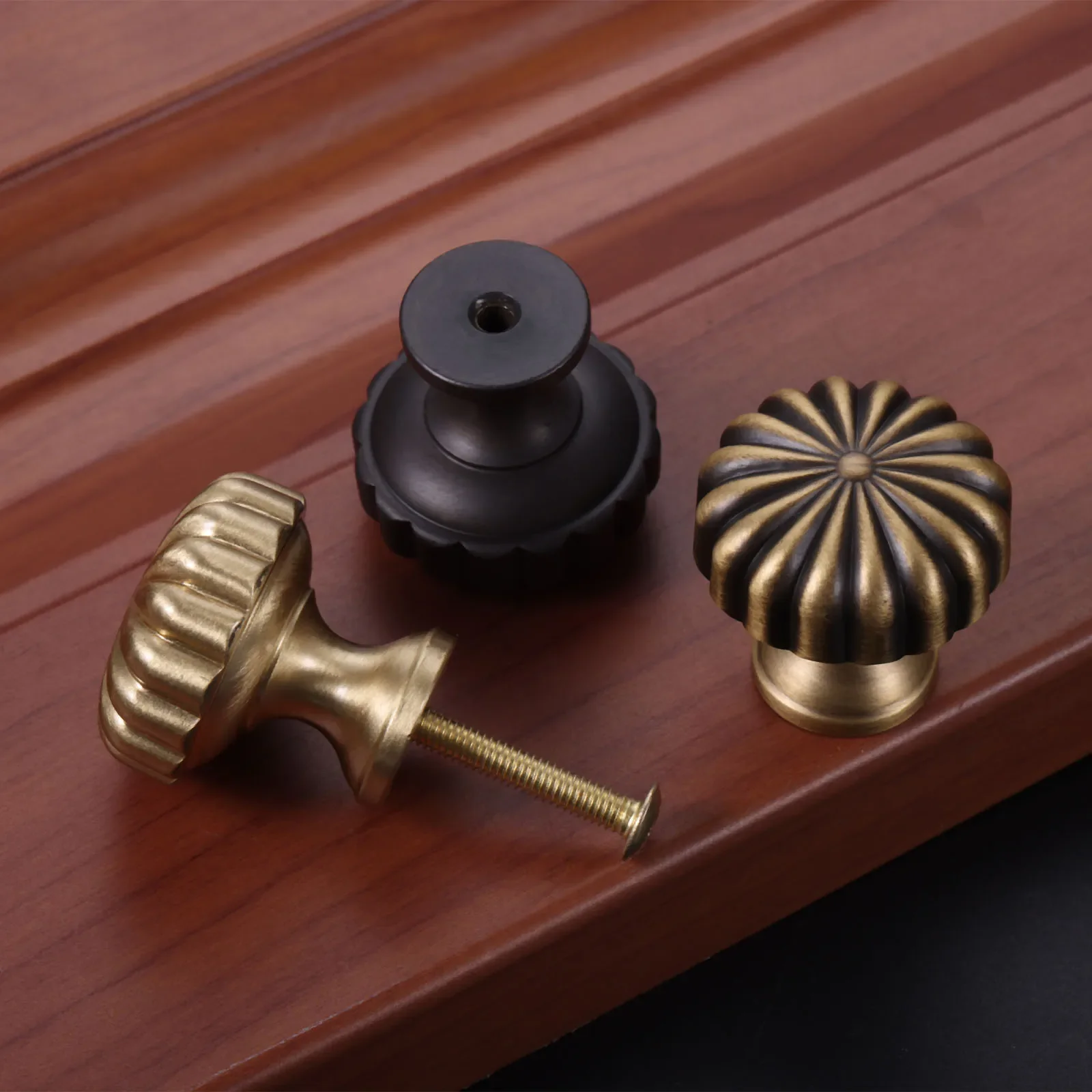 

1Pc Antique Pure Copper Cabinet Kitchen Pulls Knobs Vintage Drawers Dresser Pulls Furniture Knobs Cupboard Handles with Screw