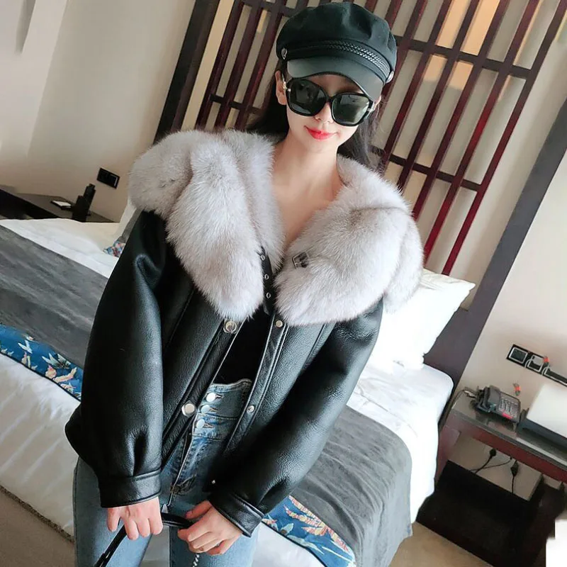 Fur One Leather Jacket New Winter Simulation Fox Fur Jacket Women Short Overcoat Loose Large Fur Collar Warm Motorcycle Clothing