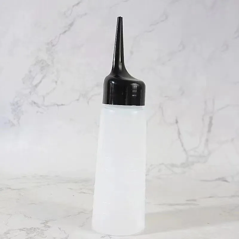 

5Pcs Plastic Refillable Shampoo Bottles Angled Tip Hair Dye Applicator Hair Oil Dispenser Precise Application 160ml