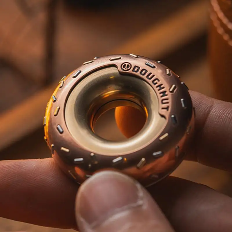 LAUTIE Donut EDC Magnetyczny Moduł Akapitu Mechaniczny Metalowy Pierścień na Palec Dekompresja Zabawka Biurkowa Prezent