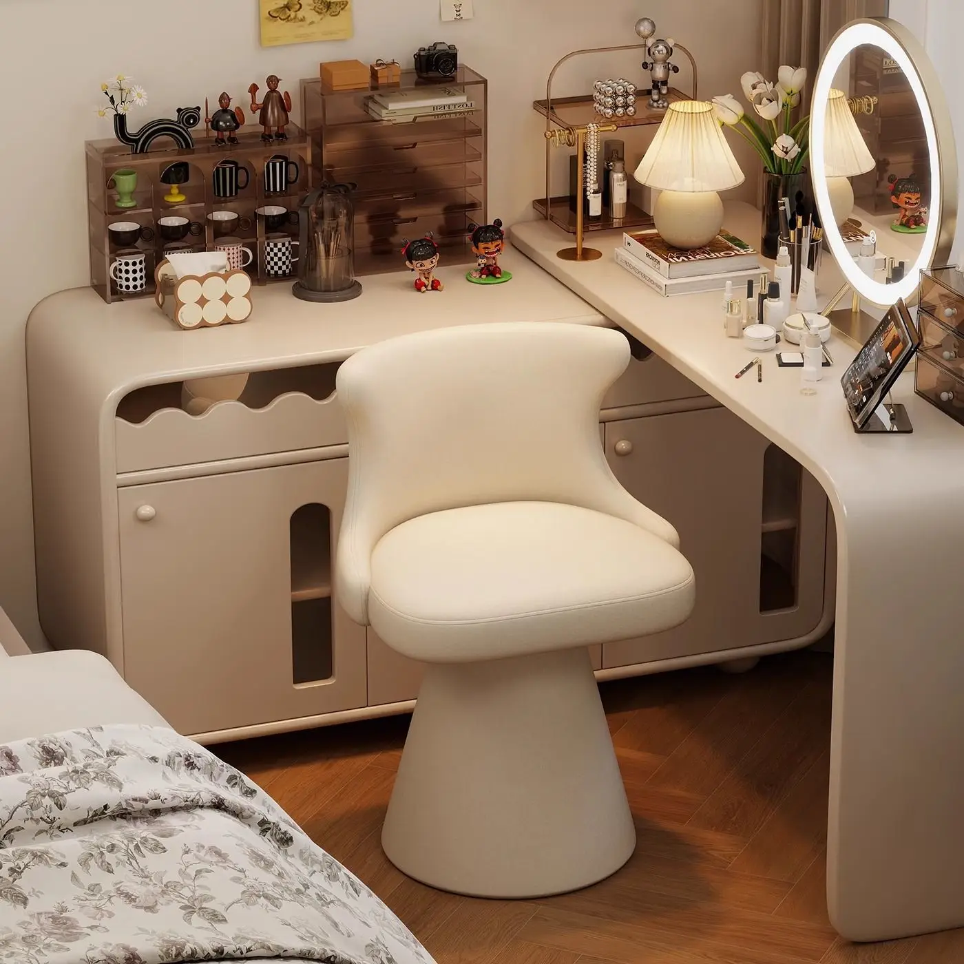 Luxury Italian-style swivel vanity stool with backrest for women's bedrooms and walk-in closets, delivering an upscale aesthetic