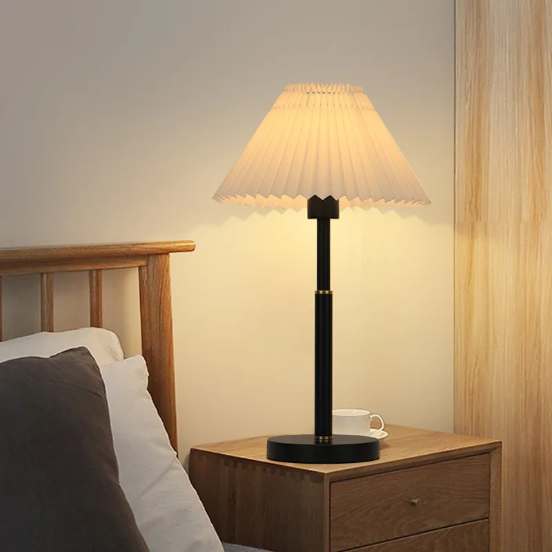 Pleated Lampshade Table Lamp American Simple Bedroom Bedside Ambient Lamp Hotel Hotel Guest Room Lamp