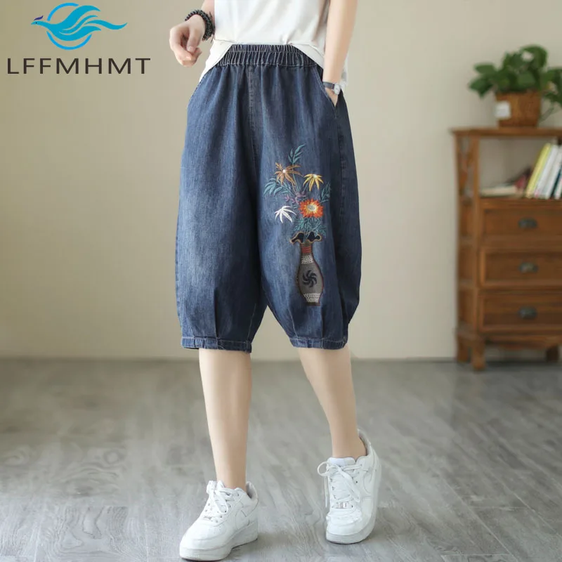 Women's Summer Fashion Vintage Harem Half Length Denim Pants Summer Fashion High End Hand Flower Embroidery Loose Casual Shorts