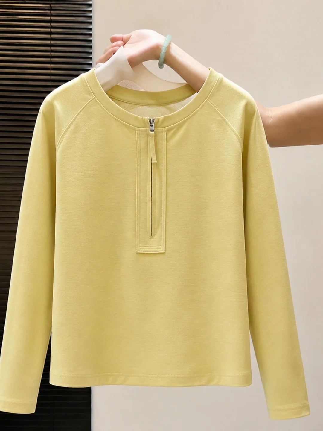 Fall 2026 Casual Long Sleeve Zipper T-Shirt Slim Fit Korean Style Versatile Anti-Aging Design Sense Commute Style Pure Color