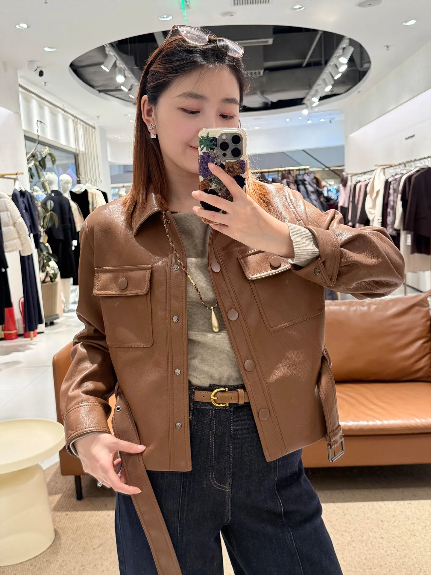 

Ele ort Leather Jaet Women's Coffee Color Stand Collar Versatile Petite Top Spring 2026 Faion Trend Outerwear