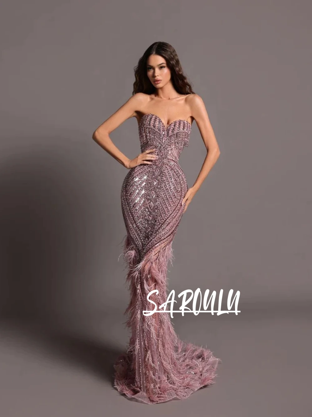 

Richly Beaded Tassel Bodycon Evening Dress Intricate Feathers Customized Shimmering Sleeveless Cocktail Gown For Prom Night