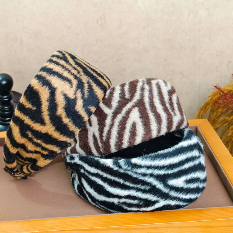 Zebra Print Wide Hairband Autumn Winter Plush Headband Cover White Hair Top Hair Hoop Warm Hair Accessories Headwear