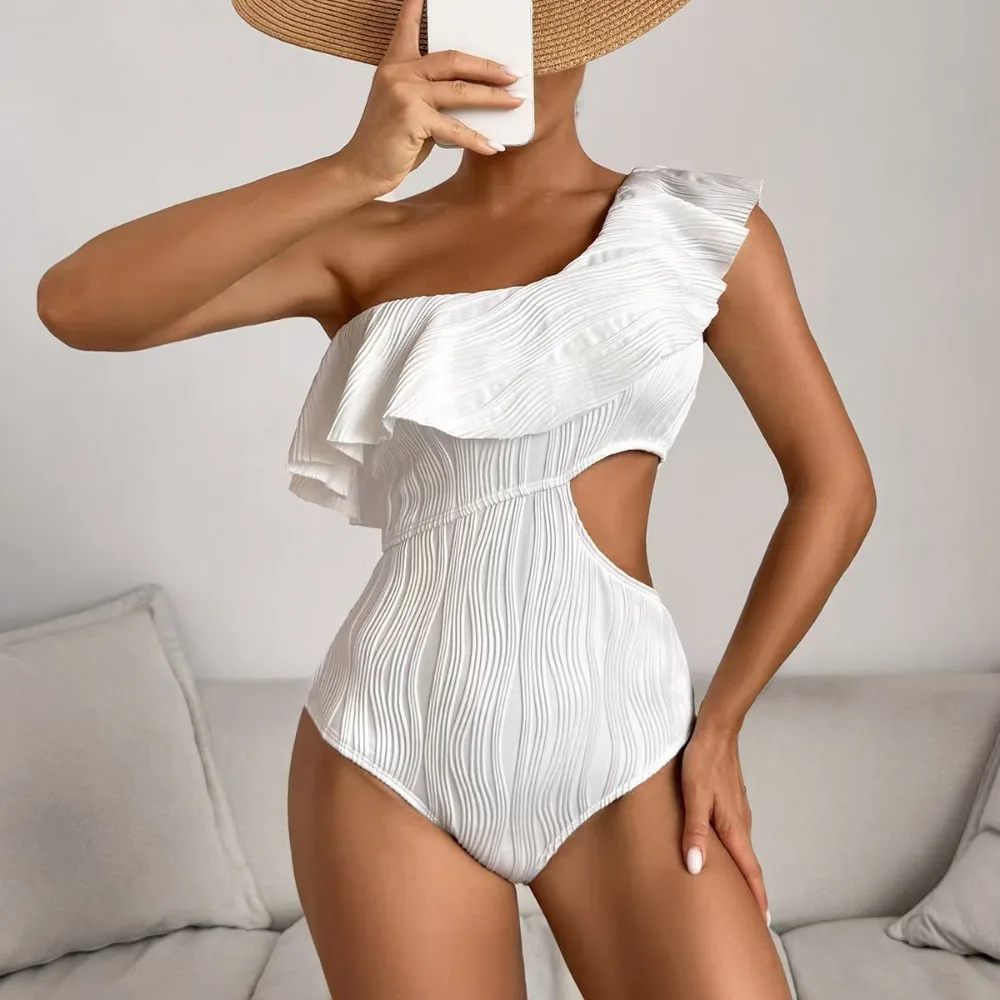 

Белый сексуальный купальник женский, лето 202, цельный купальник на одно плечо с рюшами, купальный костюм с вырезами, одежда для плавания, монокини, черный