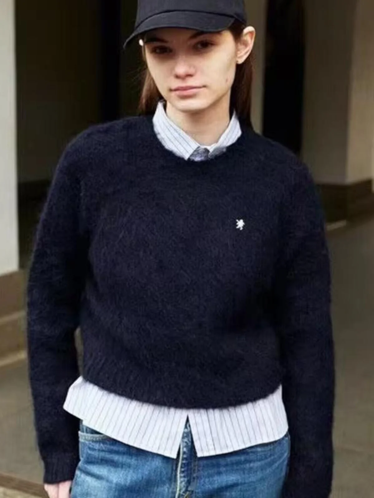 

Autumn Winter Women's Knitted Sweater Lightweight Luxury Loose College Sle Design Warm Camel Hair Overhead Top