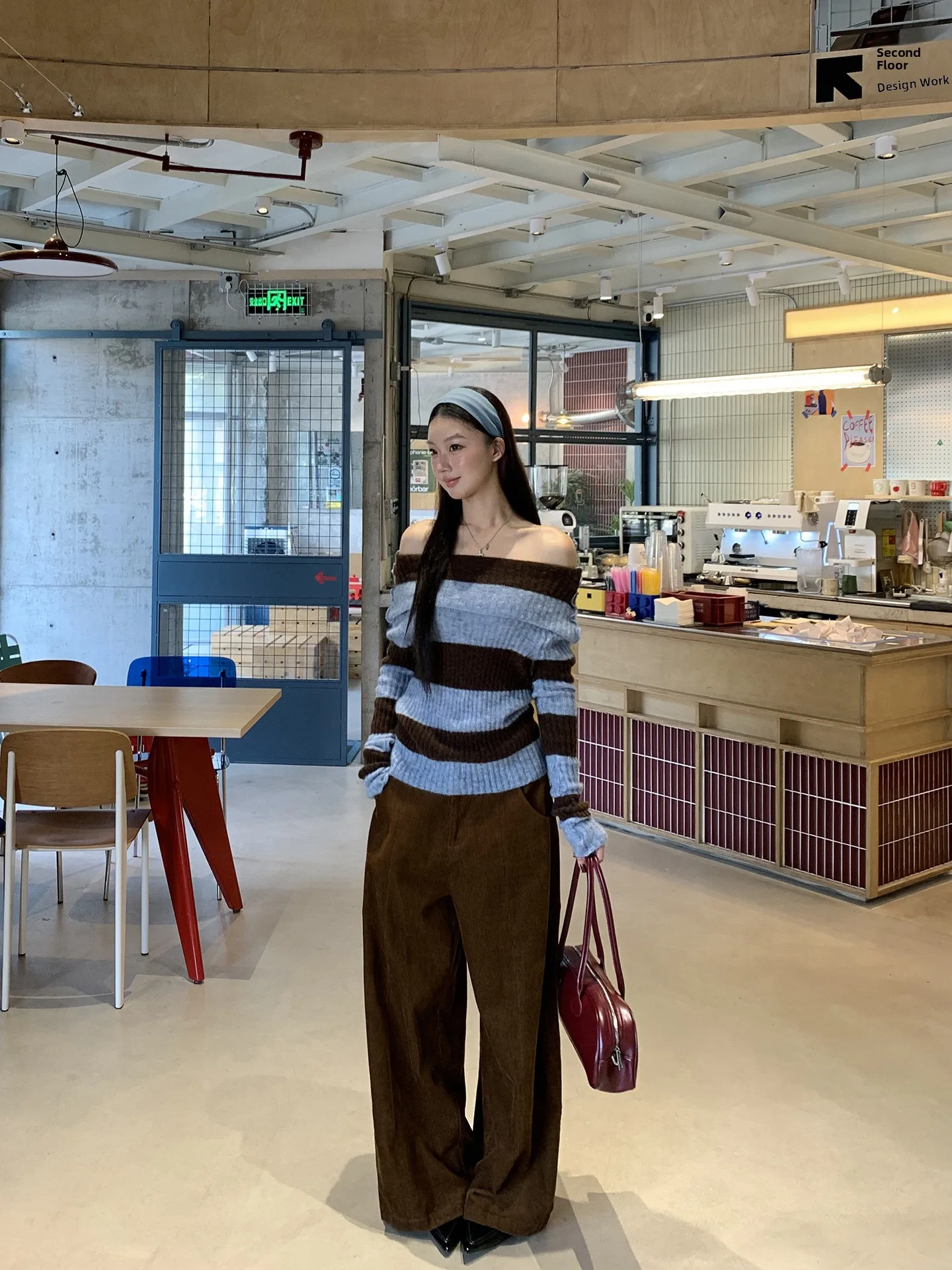 Roter Celebri-Wollpullover für Damen, Lazy High-End Feelings Overhead One-Shoulder, gestrickt, Irt, Herbstsaison, lang, Sve