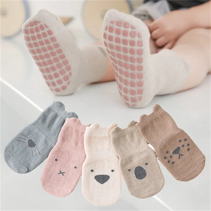 1/4 Pairs Childrens Non-Slip Socks Cute Cartoon Pattern Kids Boys Girls Floor Socks Comfortable Breathable for Toddler