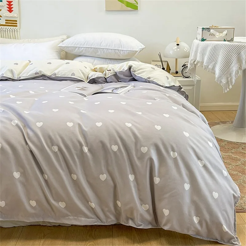 1Pc Soft Polyester Duvet Cover RU Single Quilt Cover Nordic Style Grey Heart Comforter Covers Home Student Dormitory Bed Linens