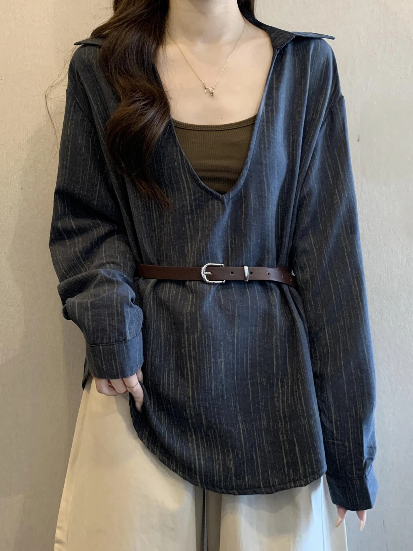 

Ретро-комплект: женская блузка с V-образным вырезом и утягивающим эффектом на талии, весенний топ-жилет больших размеров, корейский стиль, комфортный и дышащий